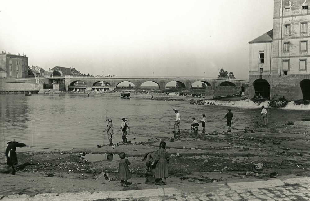 Eugene NOIR -pecheurs des grands moulins