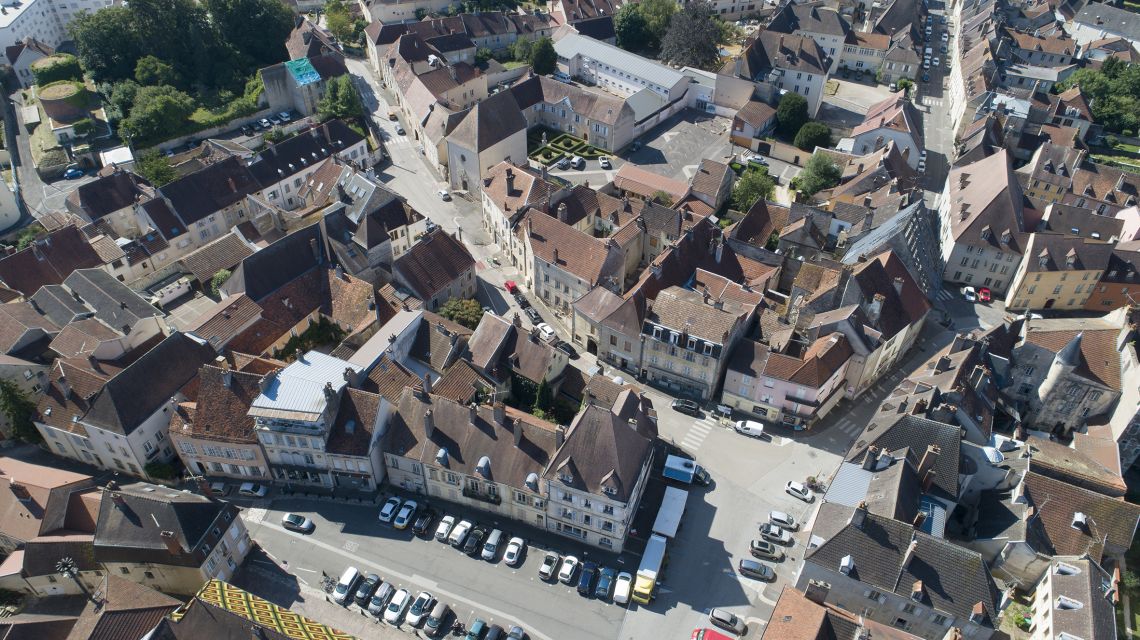 Vue sur les toits de la ville haute